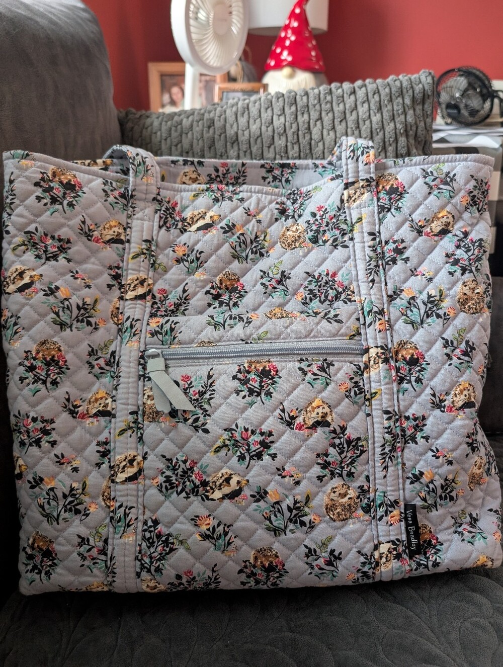 Vera Bradley XL Vera Tote in Hedgehog Wild Like New - Picture 2 of 6